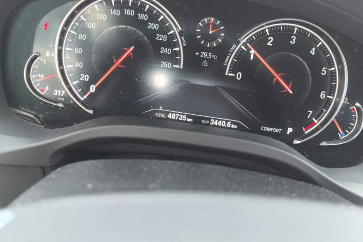 Used BMW X3 2018 xDrive25i Luxury Package China VI Emission Standard Odometer Close Up