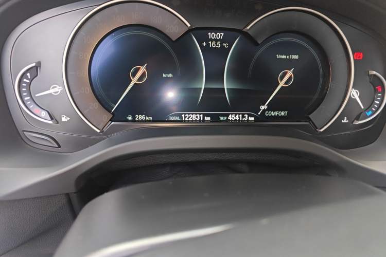 Used BMW X3 2018 xDrive25i M Sport Package China VI Odometer Close Up