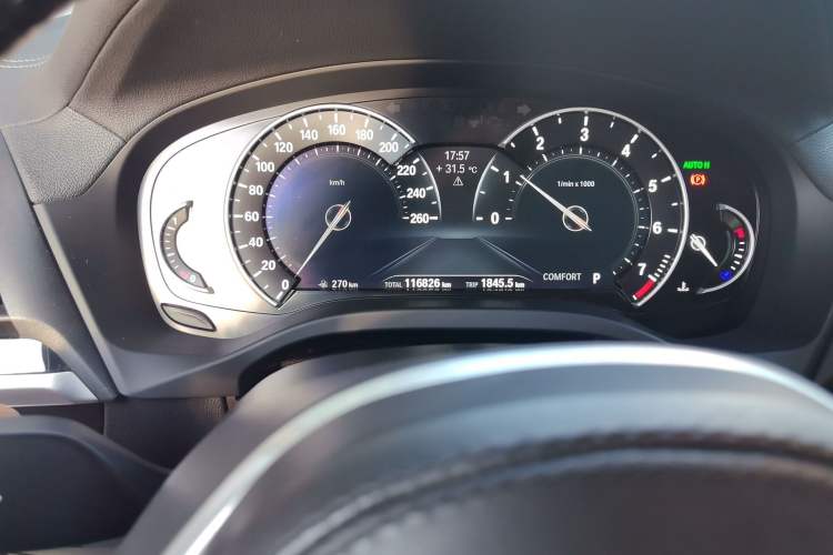 Used BMW X3 2018 xDrive25i M Sport Package China V Odometer Close Up