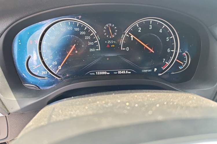 Used BMW X3 2018 xDrive28i M Sport Package China V Emission Standard Odometer Close Up