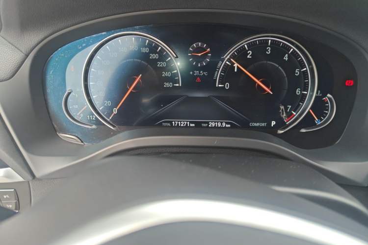 Used BMW X3 2018 xDrive28i M Sport Package China V Emission Standard Odometer Close Up