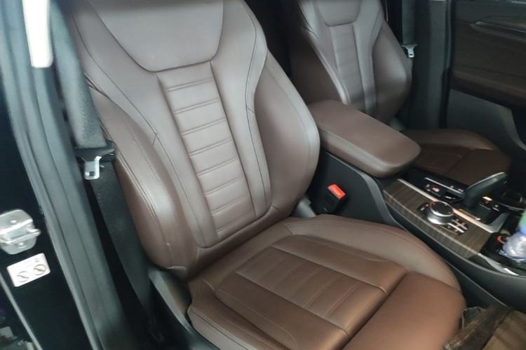Used BMW X3 2018 xDrive28i Luxury Package China VI Emission Standard Right Front Seat