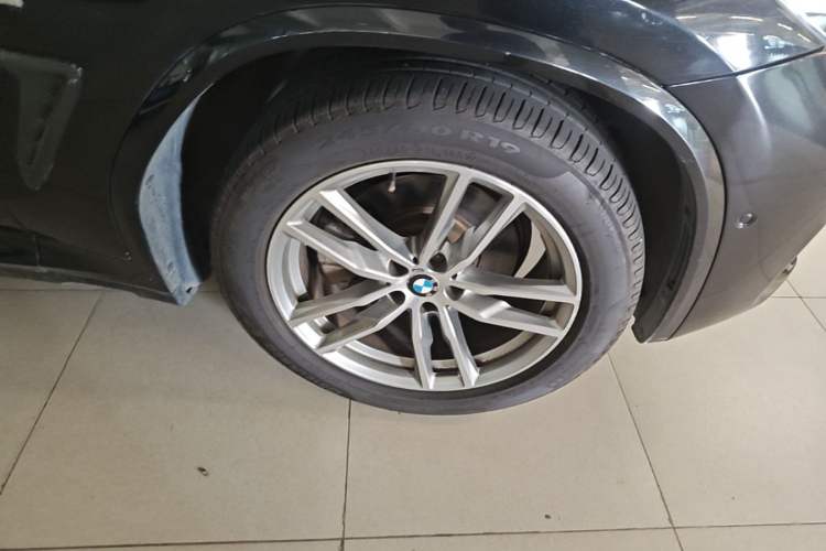 Used BMW X3 2018 xDrive30i Luxury Model M Sport Package China V Right Front Wheel Hub