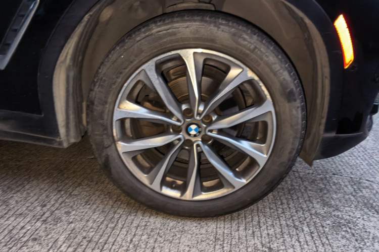 Used BMW X3 2018 xDrive25i Luxury Package China VI Emission Standard Right Front Wheel Hub