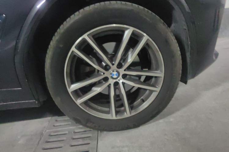 Used BMW X3 2018 xDrive25i M Sport Package China VI Right Front Wheel Hub