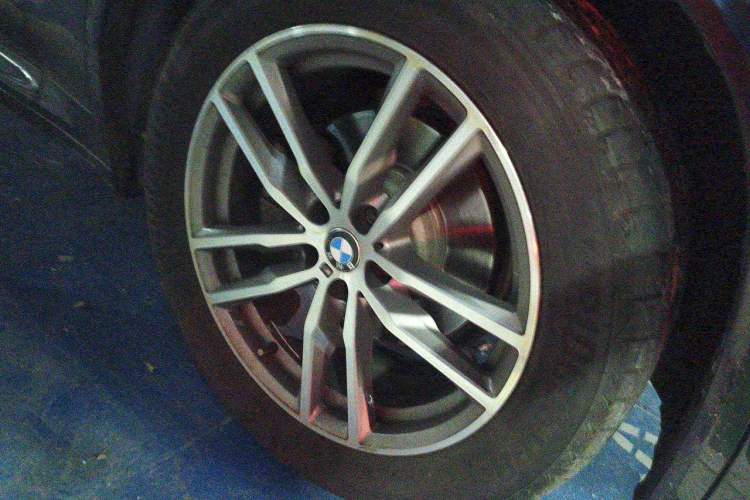 Used BMW X3 2018 xDrive30i Luxury Edition M Sport Package China VI Right Front Wheel Hub