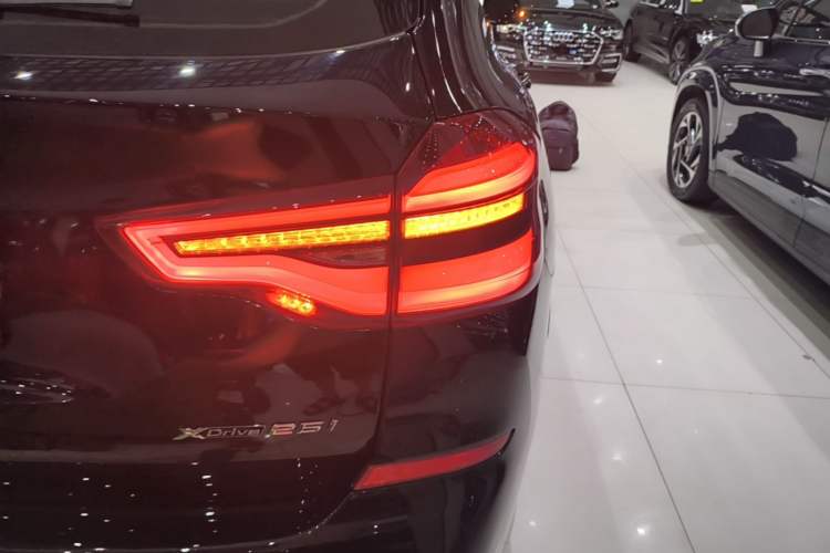 Used BMW X3 2018 xDrive25i M Sport Package China V Right Rear Taillight