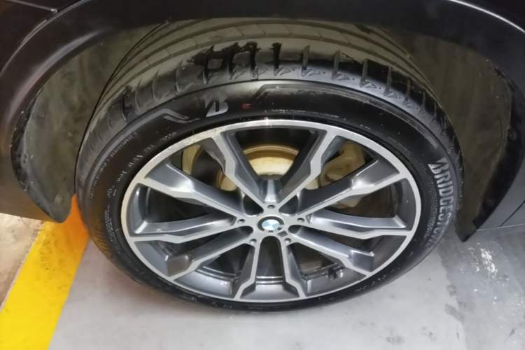 Used BMW X3 2018 xDrive25i Luxury Package China VI Emission Standard Right Rear Wheel Hub