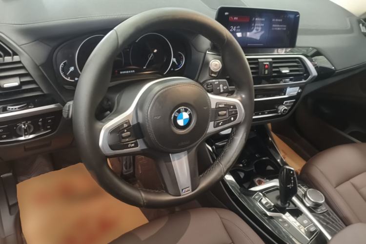 Used BMW X3 2018 xDrive25i M Sport Package China VI Steering Wheel