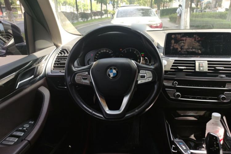 Used BMW X3 2018 xDrive25i Luxury Package China V Steering Wheel