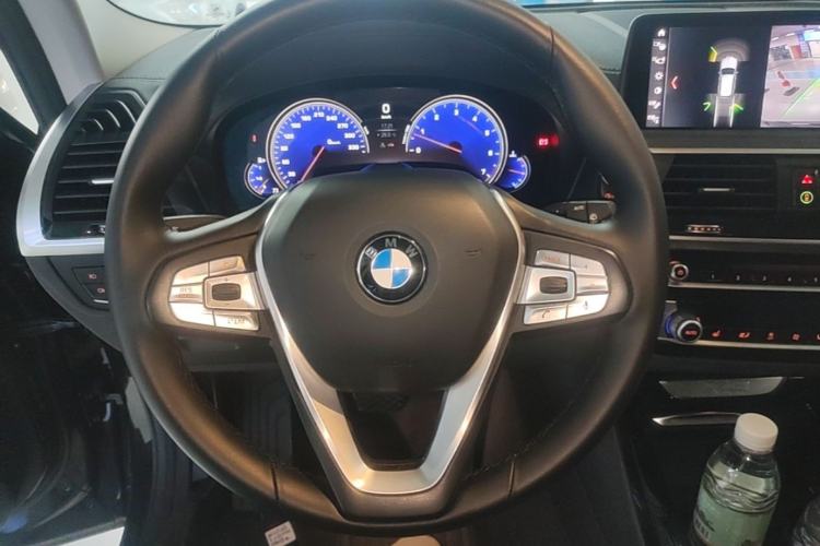 Used BMW X3 2018 xDrive28i Luxury Package China VI Emission Standard Steering Wheel