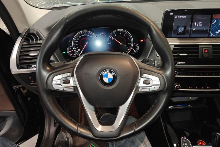 Used BMW X3 2018 xDrive28i Luxury Package China VI Emission Standard Steering Wheel