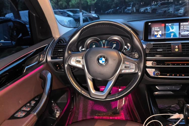 Used BMW X3 2018 xDrive25i Luxury Package China VI Emission Standard Steering Wheel