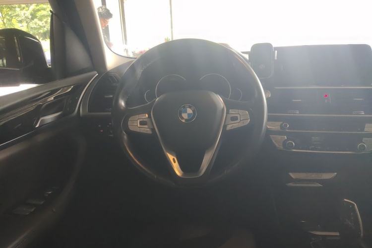 Used BMW X3 2018 xDrive25i Luxury Package China V Steering Wheel