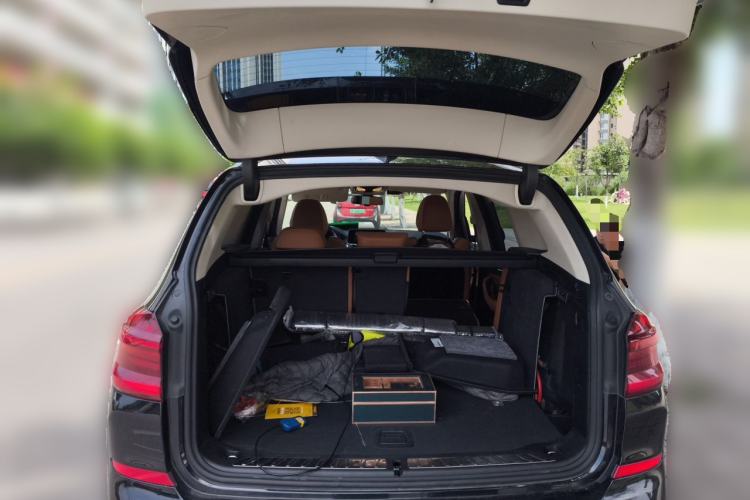 Used BMW X3 2018 xDrive28i M Sport Package China VI Trunk