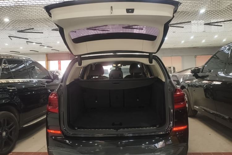 Used BMW X3 2018 xDrive25i M Sport Package China VI Trunk