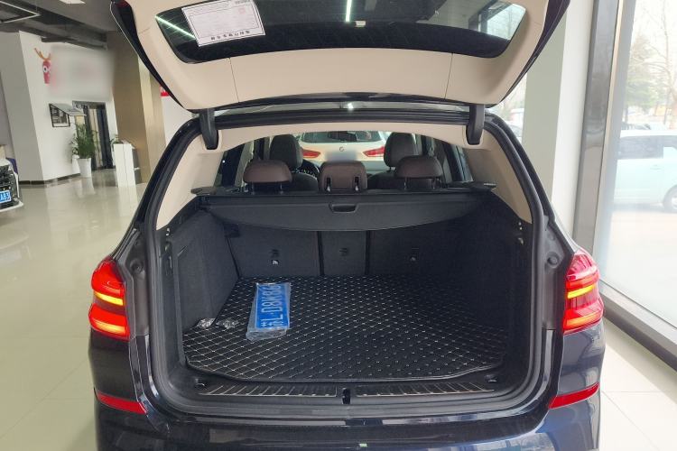 Used BMW X3 2018 xDrive25i M Sport Package China VI Trunk