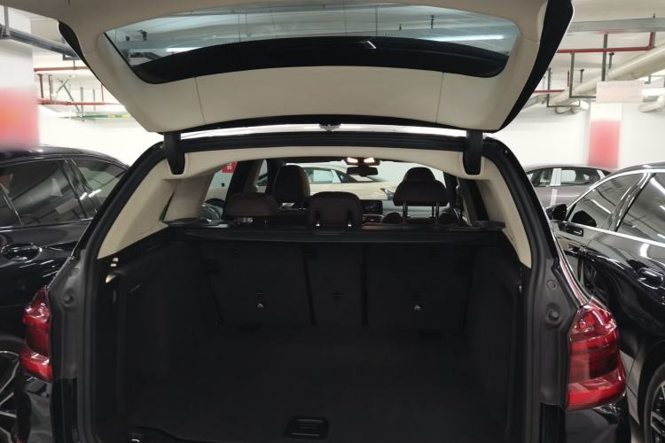 Used BMW X3 2018 xDrive30i Luxury Edition M Sport Package China VI Trunk