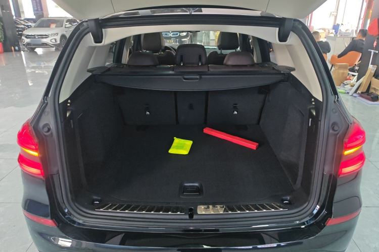 Used BMW X3 2018 xDrive28i Luxury Package China VI Emission Standard Trunk