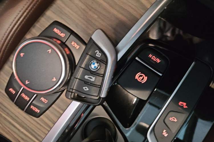 Used BMW X3 2018 xDrive30i Luxury Model M Sport Package China V Vehicle Key