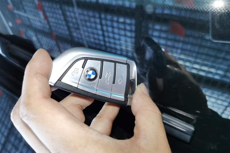 Used BMW X3 2018 xDrive25i Luxury Package China VI Emission Standard Vehicle Key
