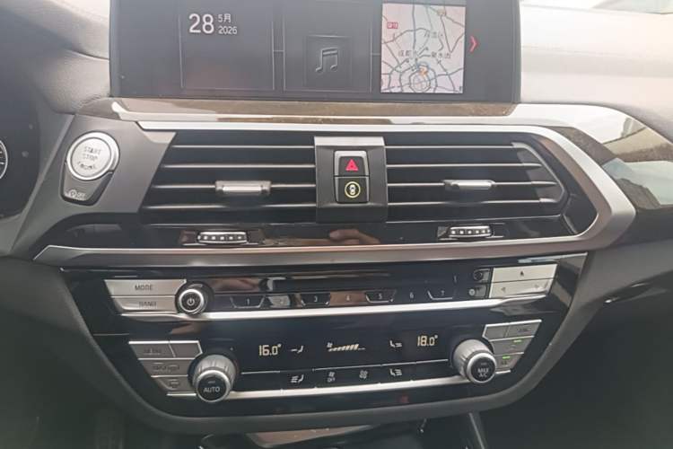 Used BMW X3 2018 xDrive30i Luxury Edition M Sport Package China VI Audio And AC Panel