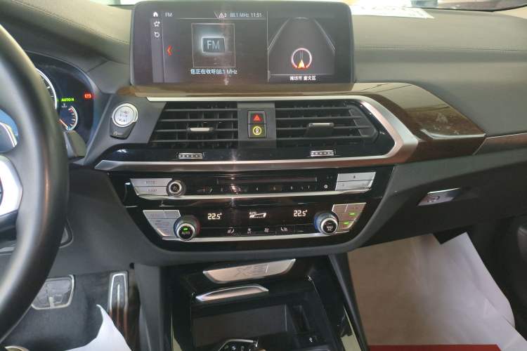 Used BMW X3 2018 xDrive30i Luxury Model M Sport Package China V Audio And AC Panel