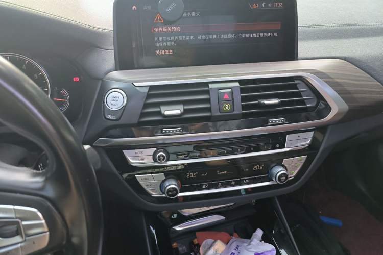 Used BMW X3 2018 xDrive28i Luxury Package China VI Emission Standard Audio And AC Panel