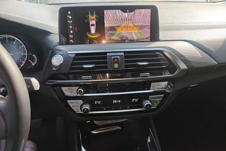 Used BMW X3 2018 xDrive28i Luxury Package China VI Emission Standard Audio And AC Panel