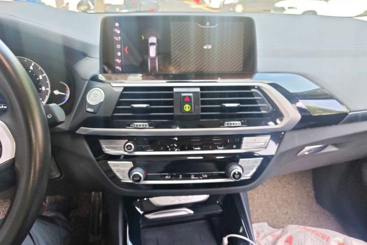 Used BMW X3 2018 xDrive25i M Sport Package China VI Audio And AC Panel