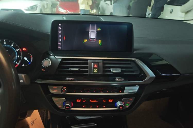 Used BMW X3 2018 xDrive25i M Sport Package China VI Audio And AC Panel