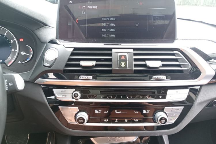 Used BMW X3 2018 xDrive25i M Sport Package China V Audio And AC Panel