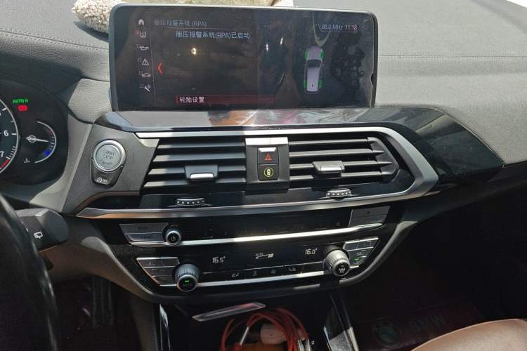 Used BMW X3 2018 xDrive25i M Sport Package China V Audio And AC Panel