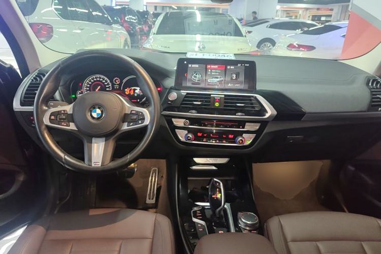 Used BMW X3 2018 xDrive25i M Sport Package China V Center Console