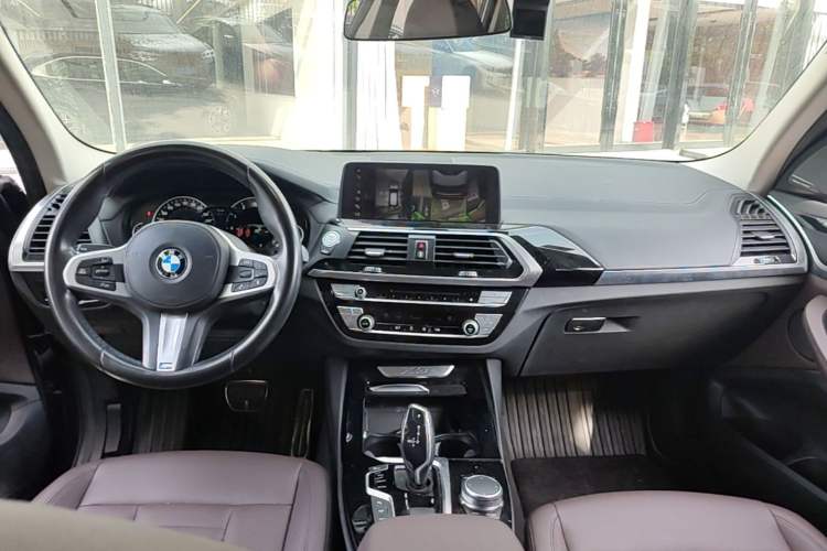 Used BMW X3 2018 xDrive25i M Sport Package China V Center Console