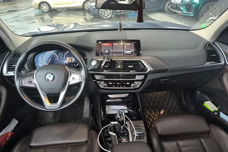 Used BMW X3 2018 xDrive28i Luxury Package China VI Emission Standard Center Console