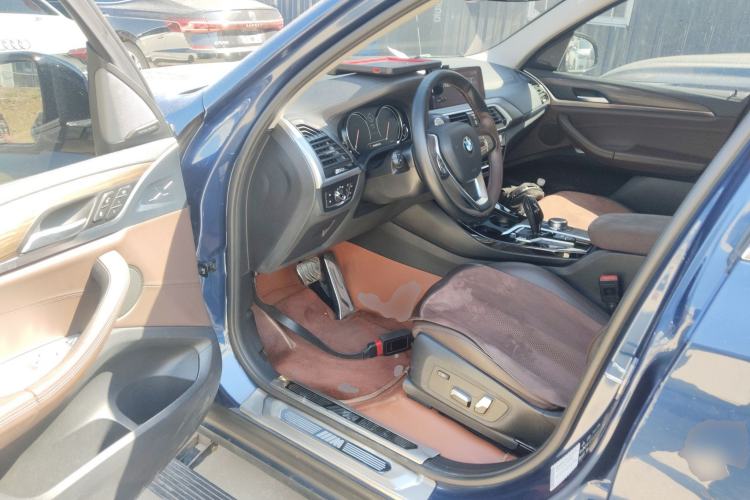 Used BMW X3 2018 xDrive28i Luxury Package China VI Emission Standard Driver Seat