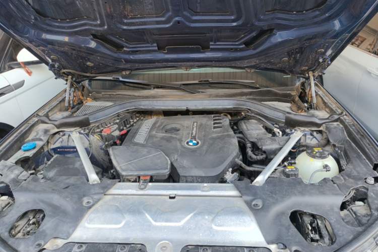 Used BMW X3 2018 xDrive25i M Sport Package China VI Engine Bay