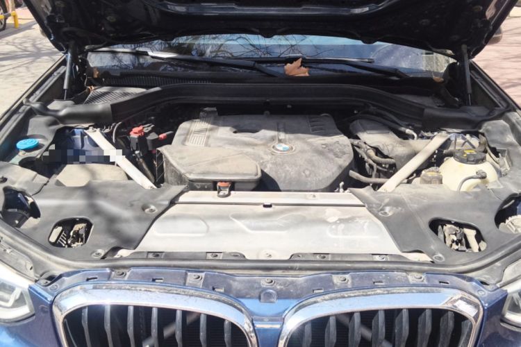 Used BMW X3 2018 xDrive25i M Sport Package China VI Engine Bay