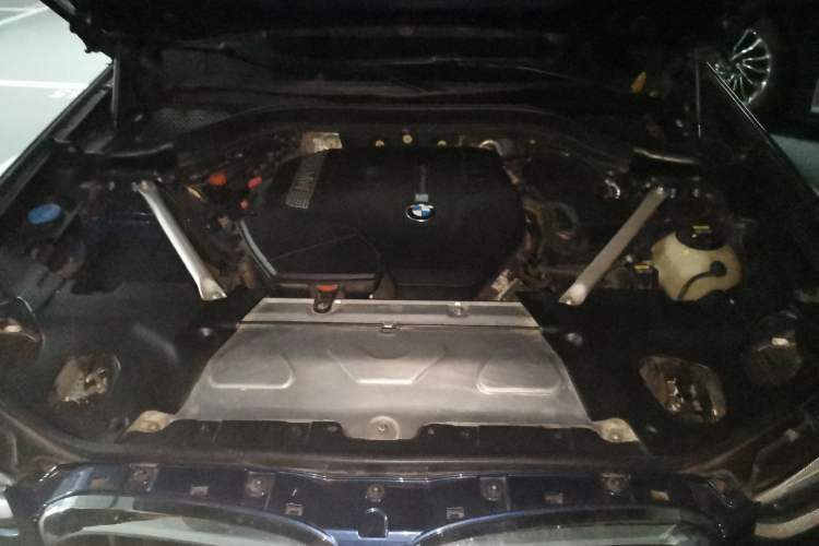 Used BMW X3 2018 xDrive25i M Sport Package China VI Engine Bay