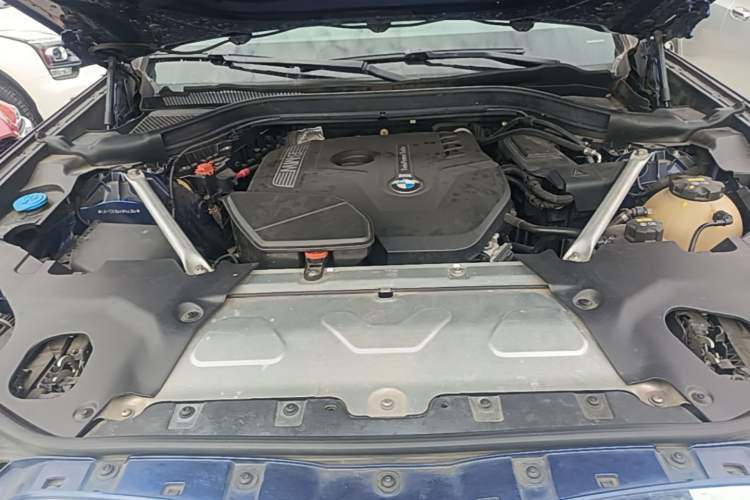 Used BMW X3 2018 xDrive30i Luxury Edition M Sport Package China VI Engine Bay