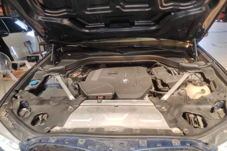 Used BMW X3 2018 xDrive28i M Sport Package China VI Engine Bay