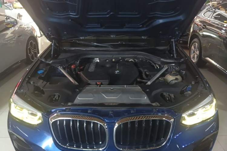 Used BMW X3 2018 xDrive28i M Sport Package China VI Engine Bay