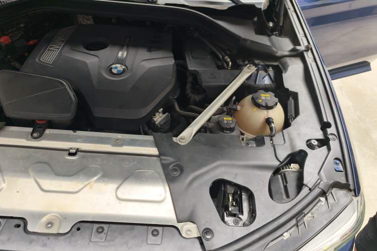 Used BMW X3 2018 xDrive25i M Sport Package China V Engine Bay Left