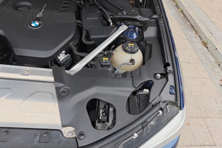 Used BMW X3 2018 xDrive30i Luxury Model M Sport Package China V Engine Bay Left