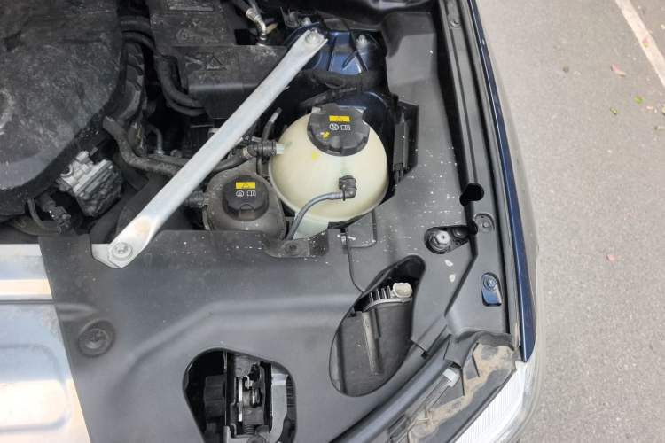 Used BMW X3 2018 xDrive25i M Sport Package China V Engine Bay Left