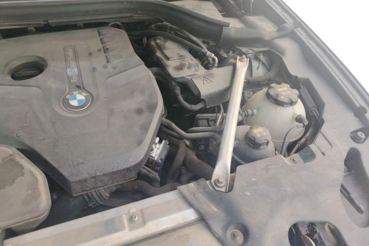 Used BMW X3 2018 xDrive30i Luxury Model M Sport Package China V Engine Bay Left