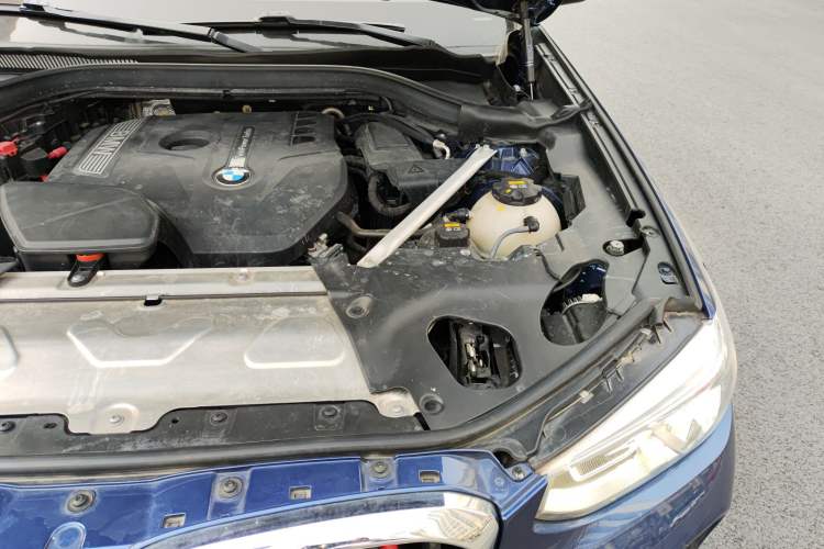 Used BMW X3 2018 xDrive25i M Sport Package China V Engine Bay Left