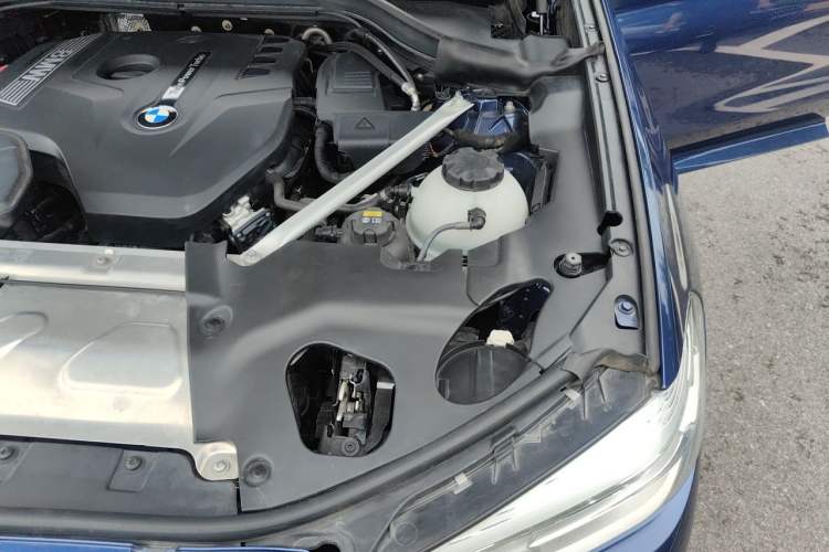 Used BMW X3 2018 xDrive25i M Sport Package China V Engine Bay Left