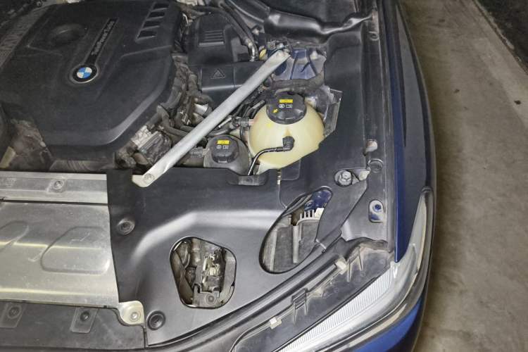 Used BMW X3 2018 xDrive28i M Sport Package China VI Engine Bay Left